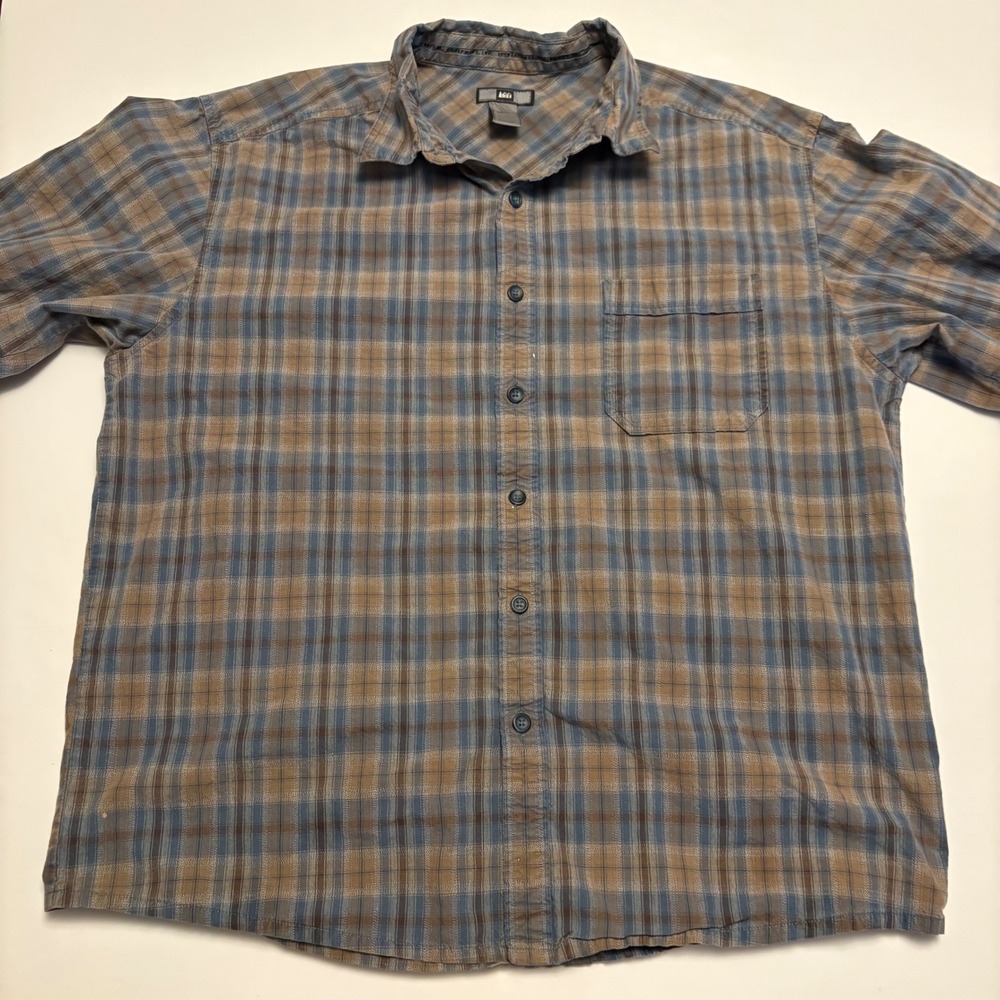 REI Button Down Shirt Mens L Blue Brown Plaid Long Sleeve Cotton Casual Pocket